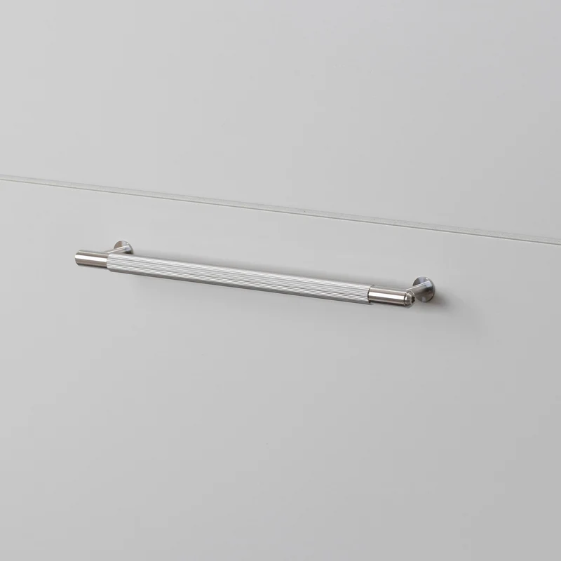Buster + Punch Pull Bar Linear