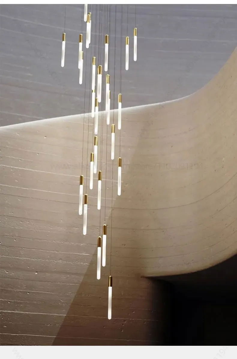 Lustre suspensions de tubes lumineux pour villa