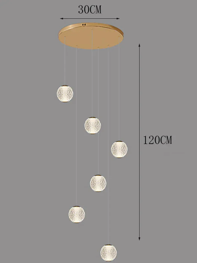 Suspensions design pour escalier de globes en verre