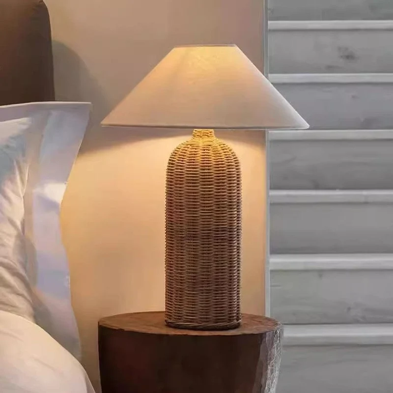 Lampe a Poser en Osier