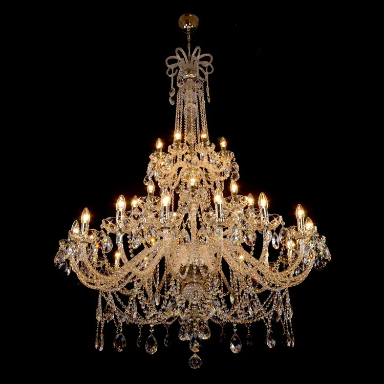 Grand lustre en cristal et chrome