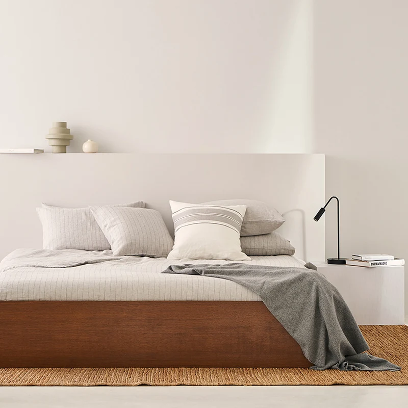 Estiluz Volta Table Lamp