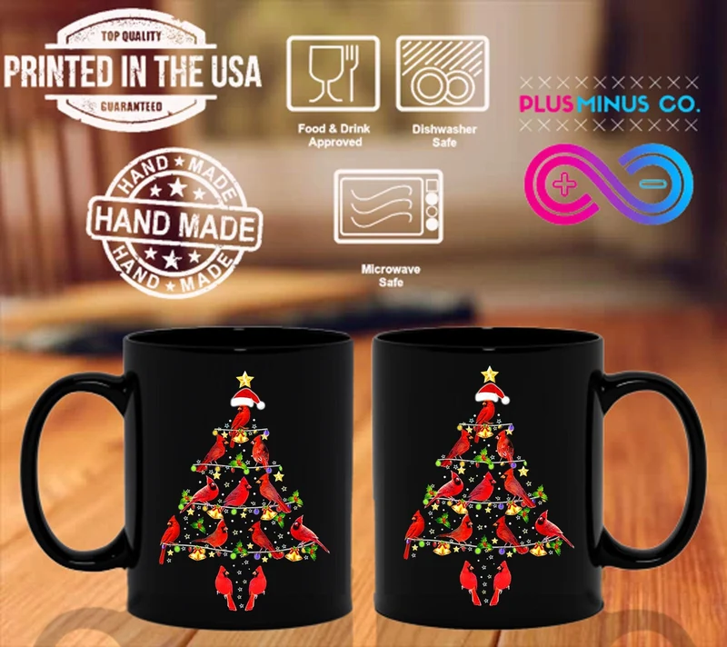 Tasses noires d'arbre de Noël d'oiseau cardinal, tasse de thé de tasse de café d'oiseaux cardinaux rouges, tasse de vacances de Noël