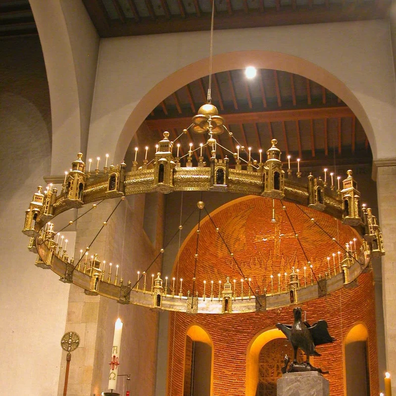 Luminaire d’église en cuivre sur mesure