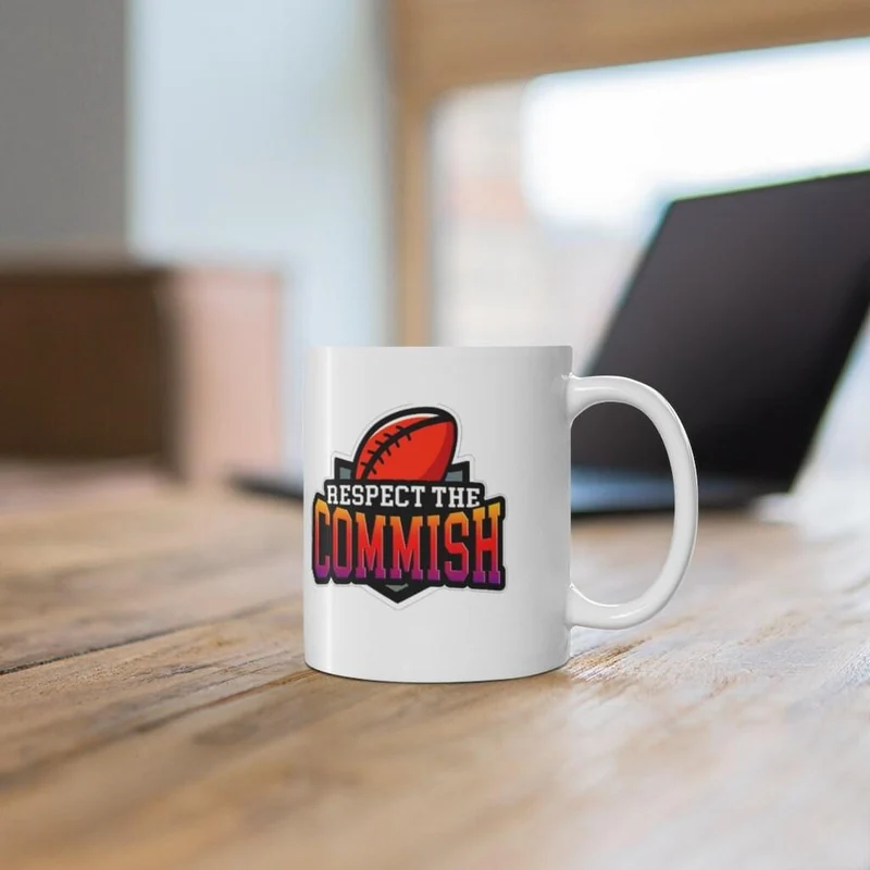 Respectez la Commish, 15 oz. Tasse noire, tasse d’accent de commissaire de football fantastique, reine du football fantastique, tasse en céramique 11oz,