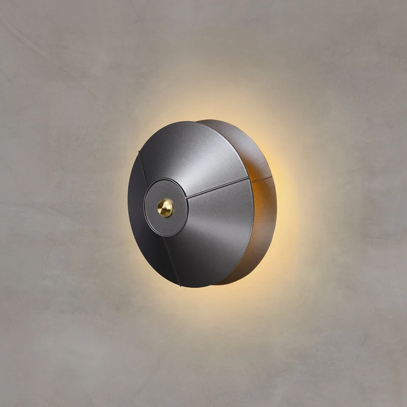 Minale 2Shades Closed Wall Lamp