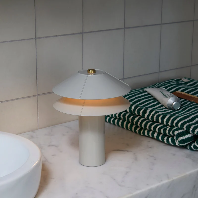 Minale 2Shades Portable Lamp