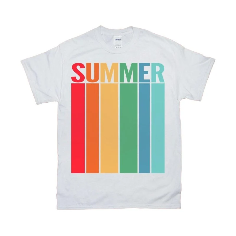 Été | Coucher de soleil rétro | T-shirts à rayures, tee-shirt d’été à rayures arc-en-ciel, vibrations d’été, chemise d’amoureux d’été, chemise de saison,