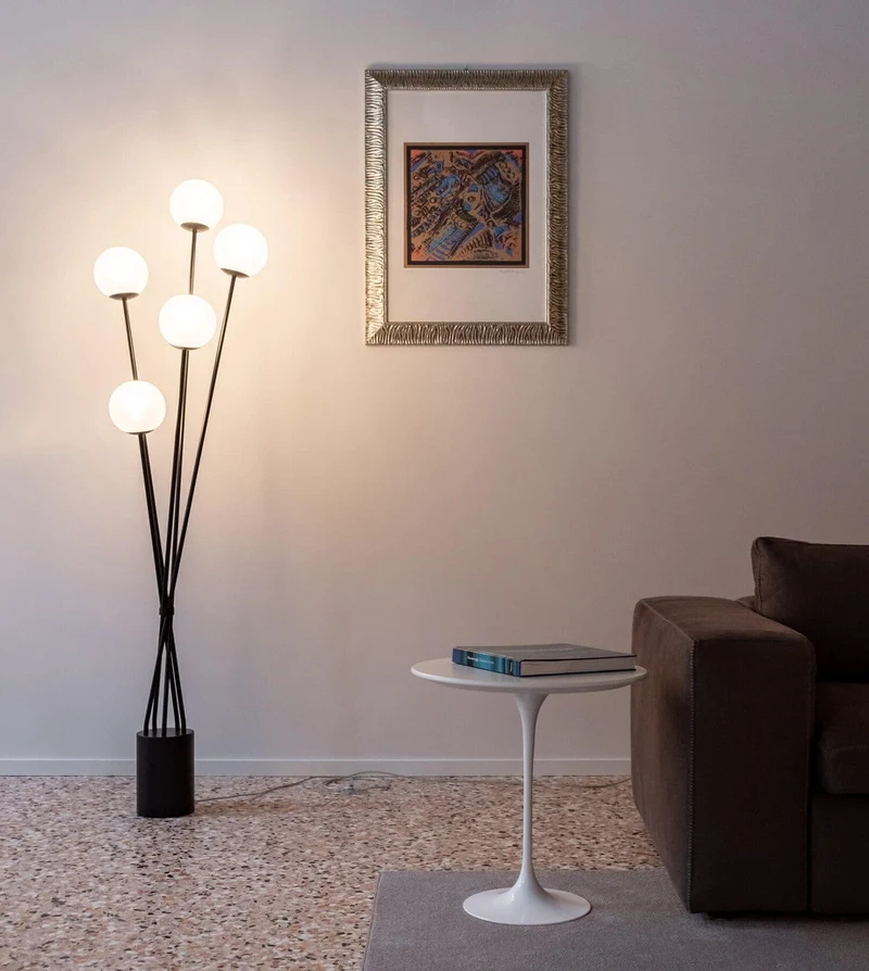 Lampadaire Boules Blanches