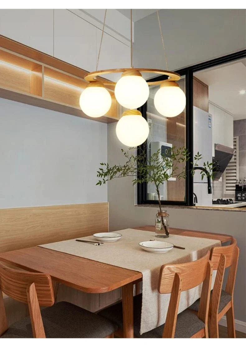 Suspension Bois et Globes Blancs