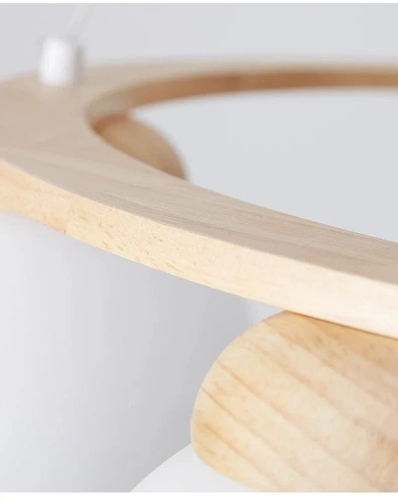 Suspension Bois et Globes Blancs