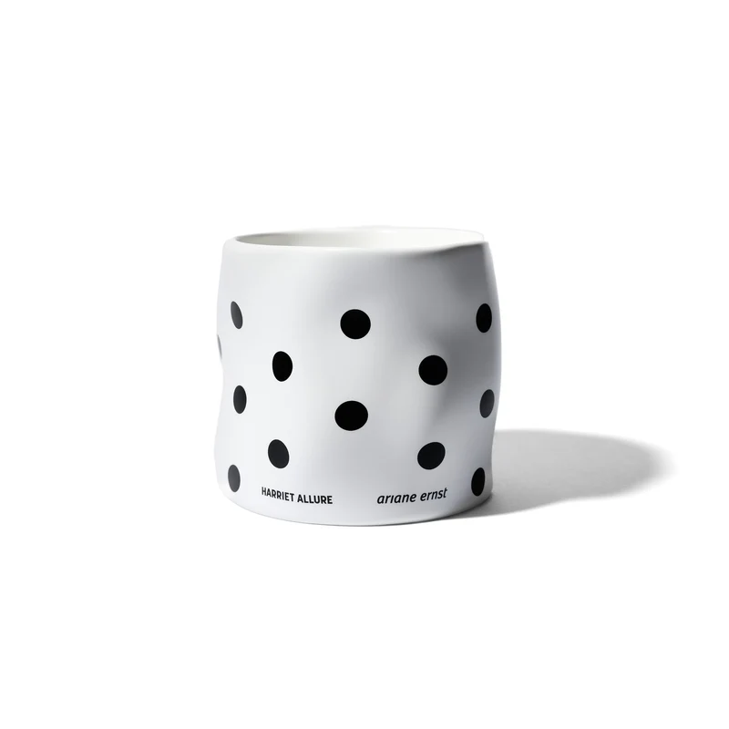 Harriet Allure Childhood Memories Scented Candle by Ariane Ernst