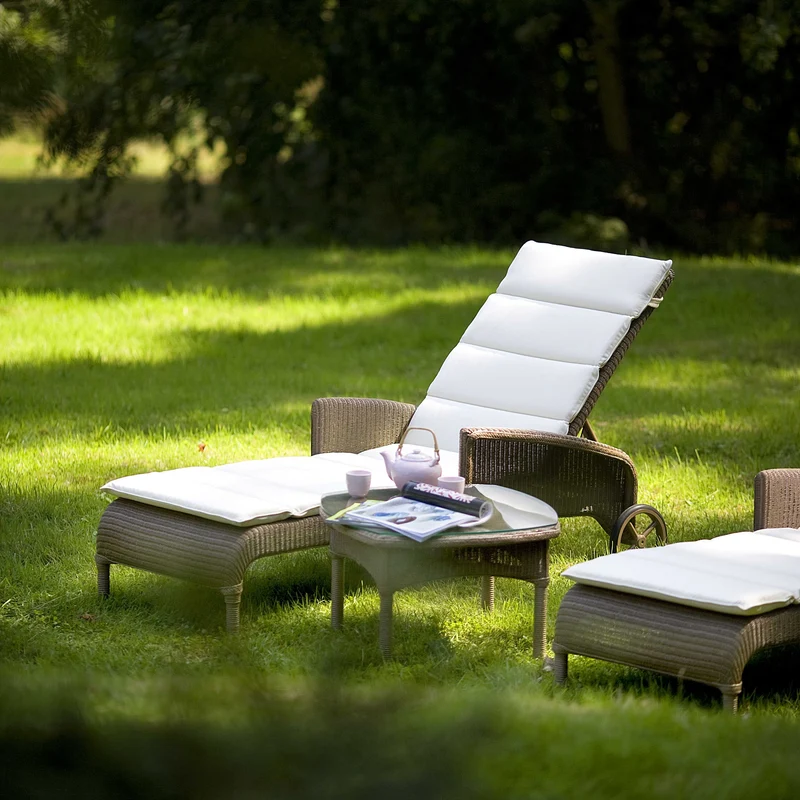 Vincent Sheppard Dovile Sunlounger with Arms