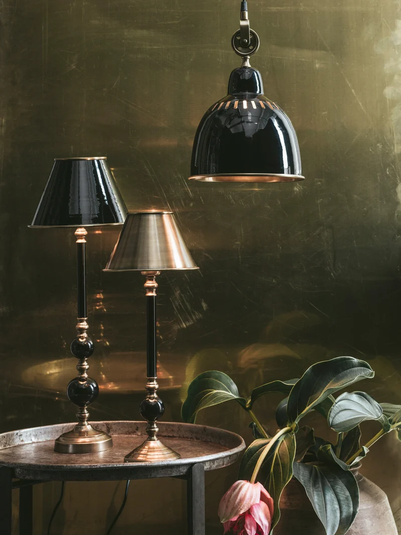 Lampe or et noir Salon