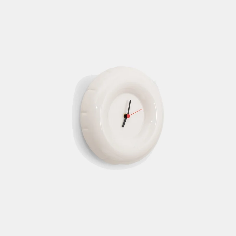 Home Studyo Holly Clock