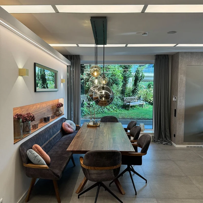 Lustre Bar