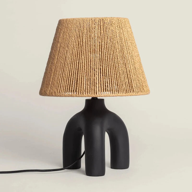 Lampe noire nordique