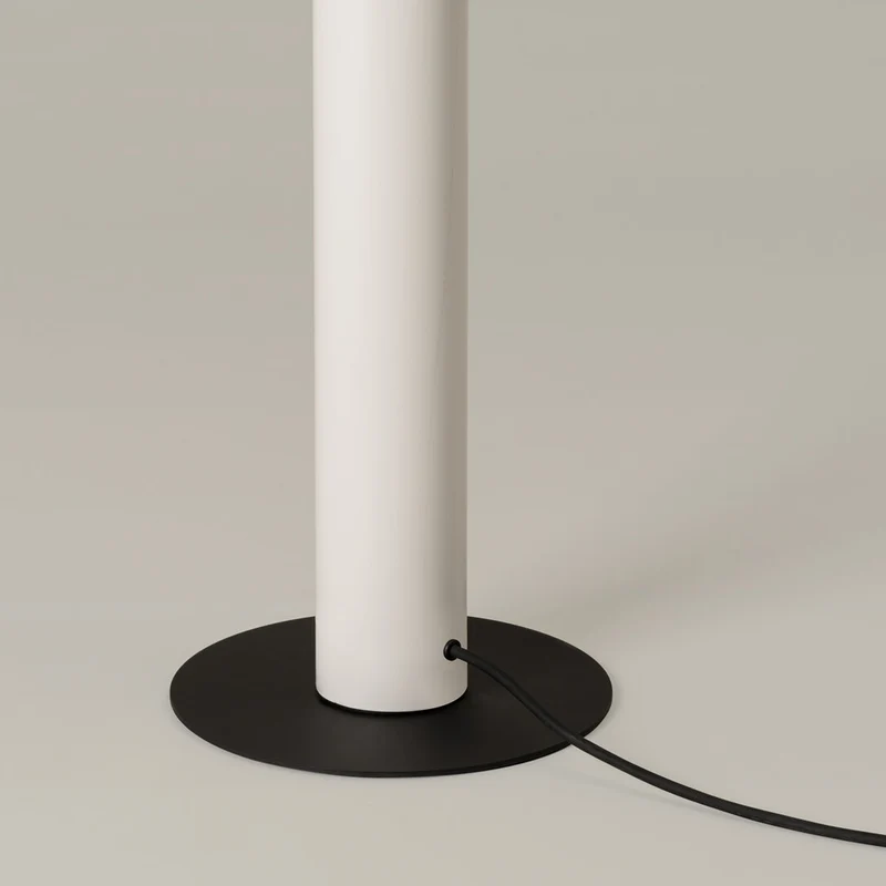 Santa & Cole Tatu Alta Floor Lamp