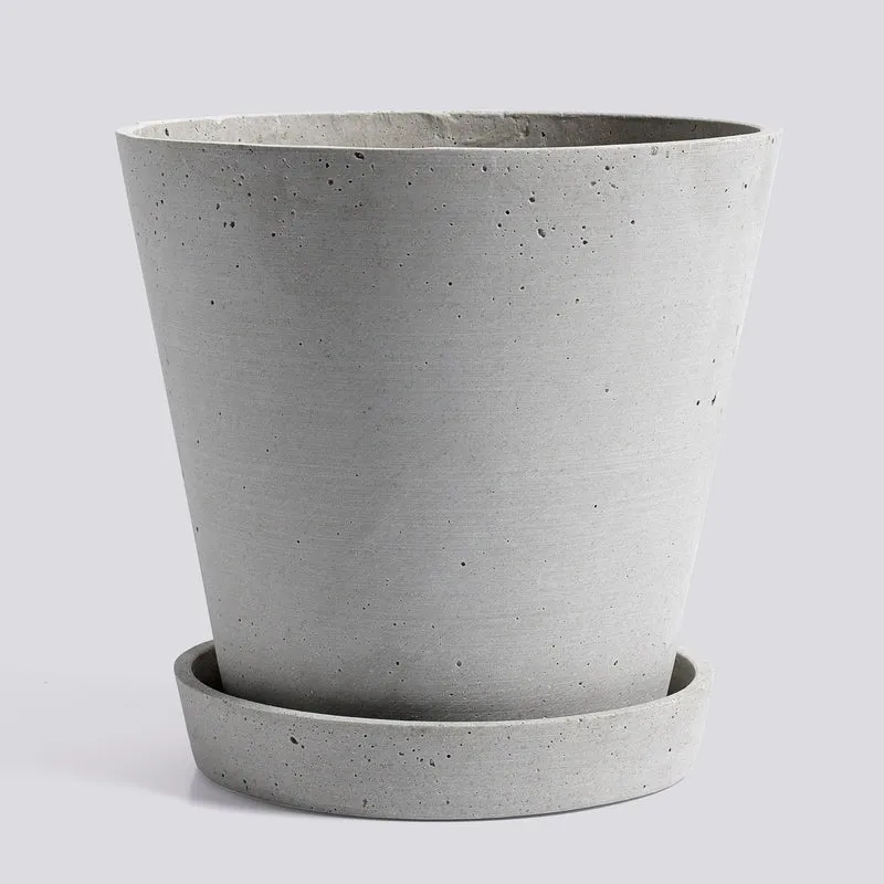 Hay Flowerpot with Saucer