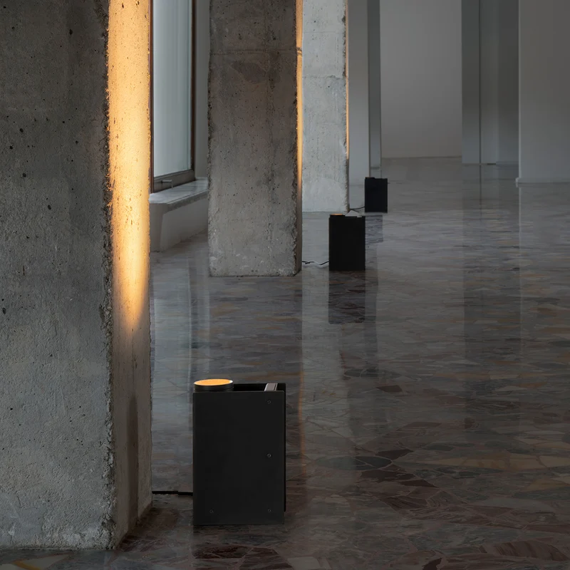 Nemo Plint Spot / Table Lamp