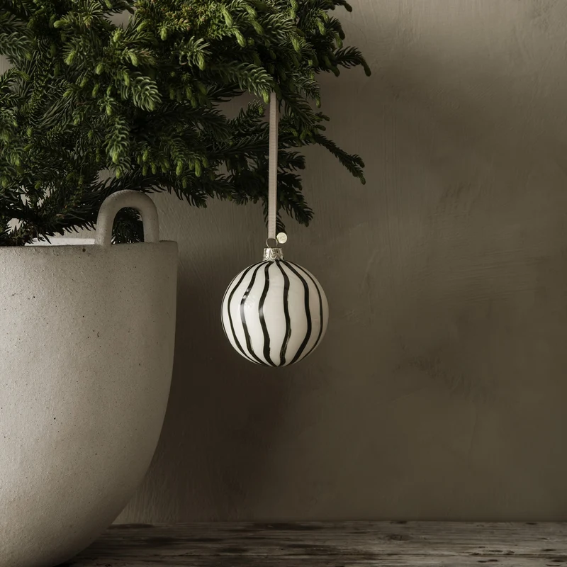 Ferm Living Speckle Pot - Large - Off - White