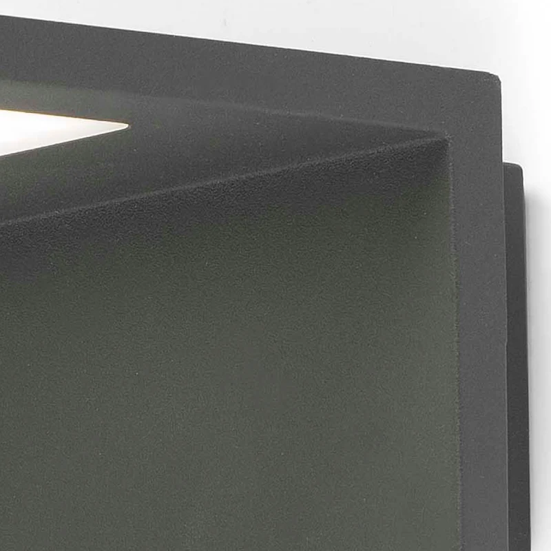 Faro Ele Wall Lamp