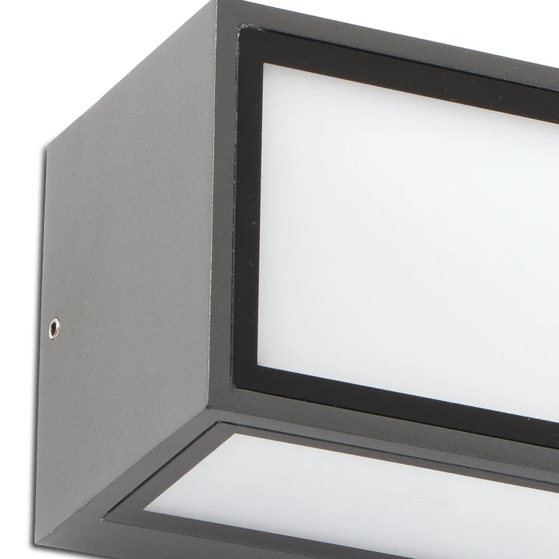 Faro Pivot Wall Lamp