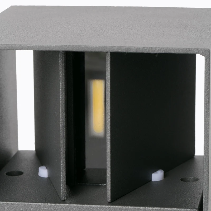 Faro Olan Wall Lamp