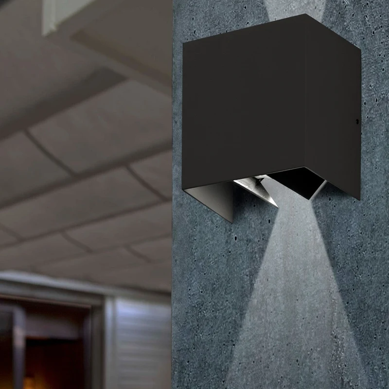 Faro Olan Wall Lamp