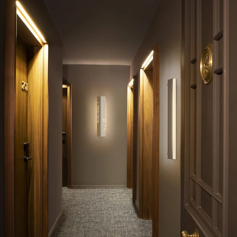 Estiluz Gada Wall Lamp