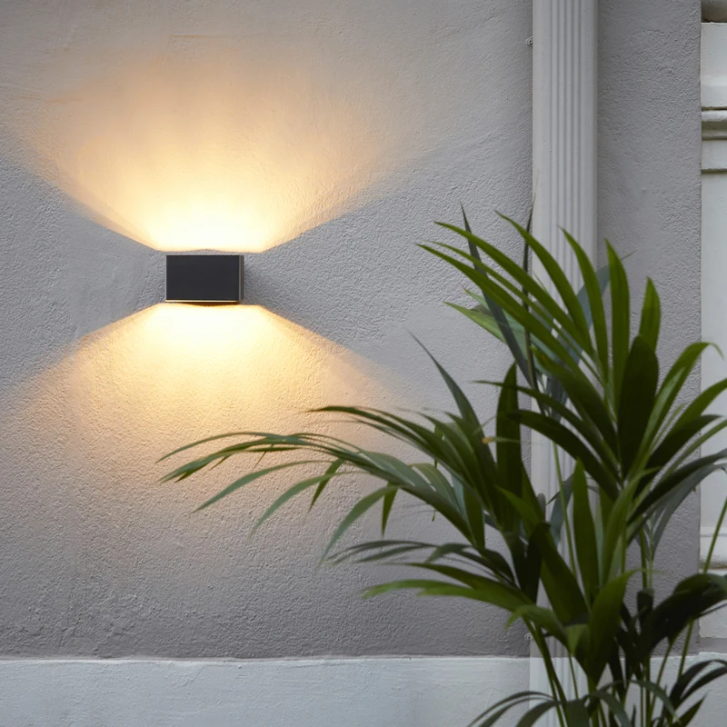 Estiluz Frame Wall Lamp