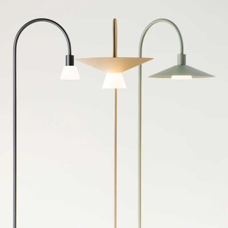 Estiluz Belt Floor Lamp