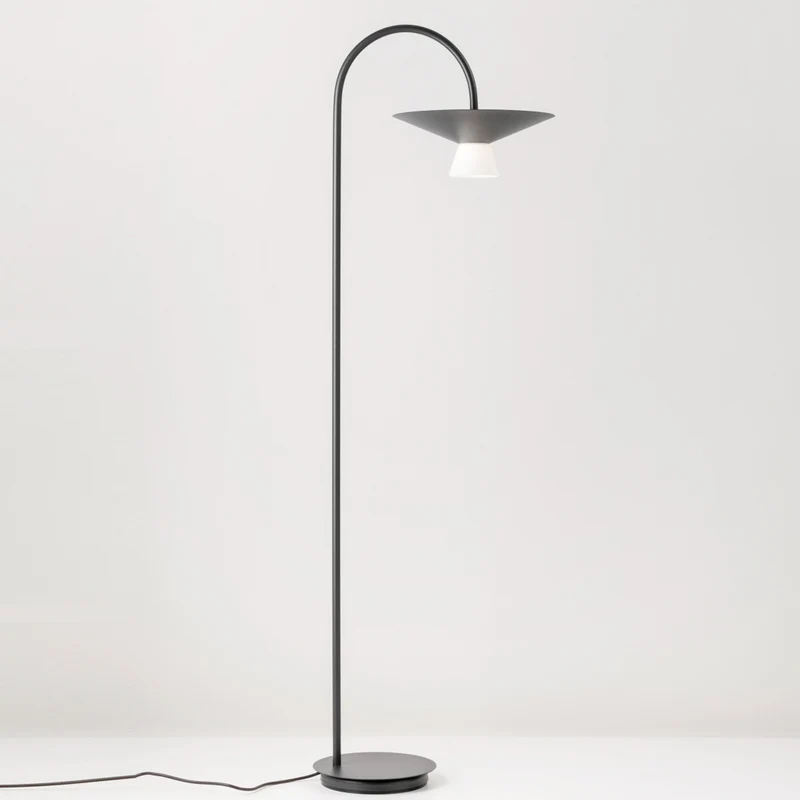 Estiluz Belt Floor Lamp