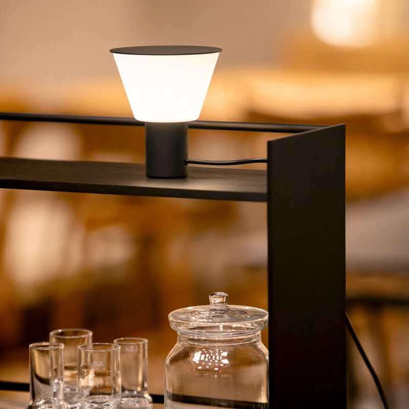 Estiluz Belt Table Lamp