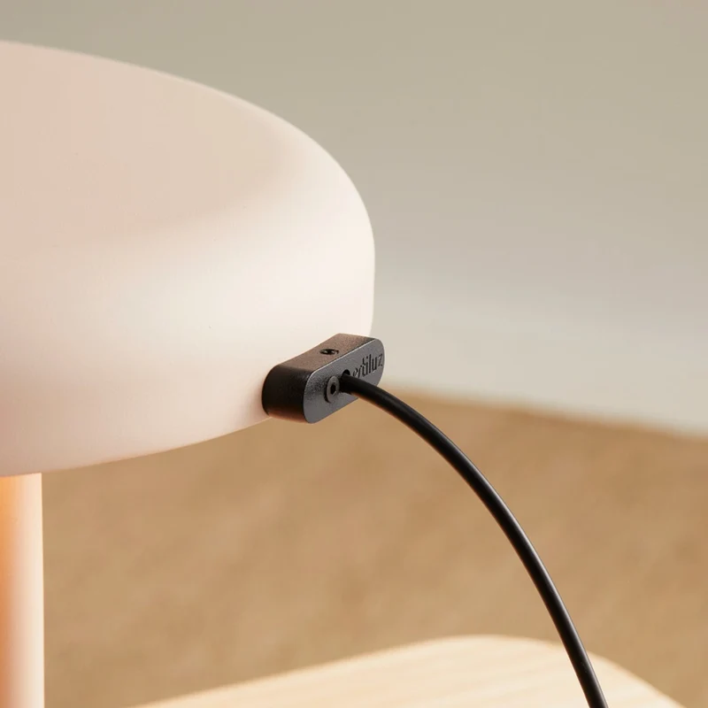 Estiluz Mood Table Lamp