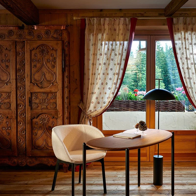 Kartell Lunat Table