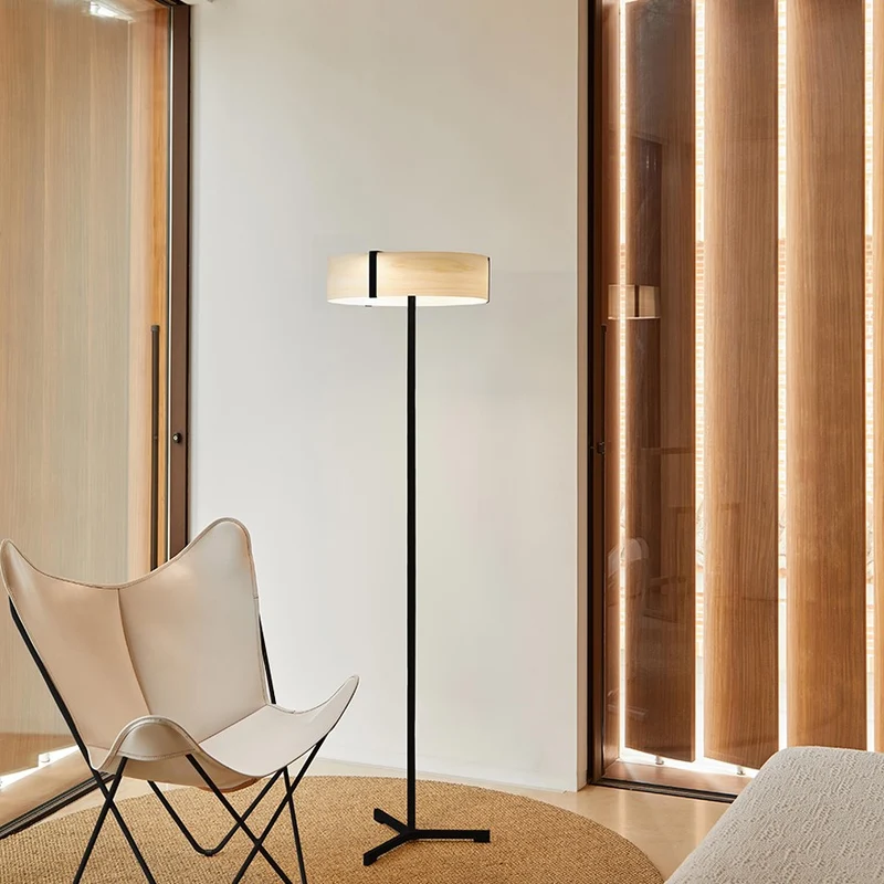 LZF Thesis LED Floor Lamp