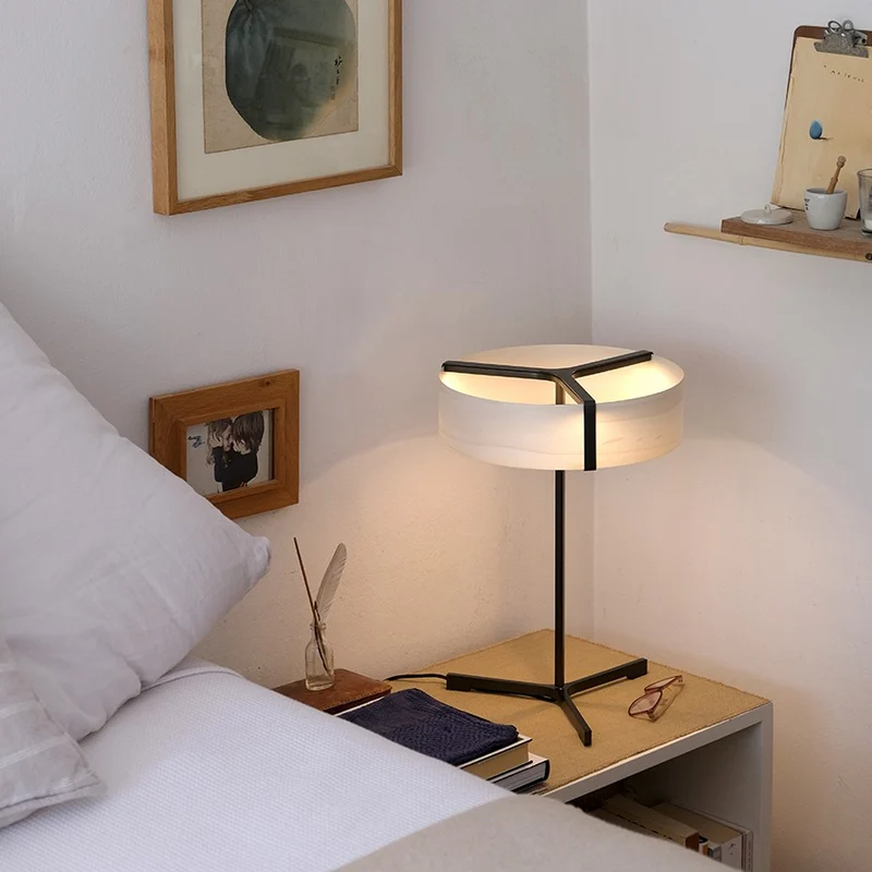 LZF Thesis LED Table Lamp