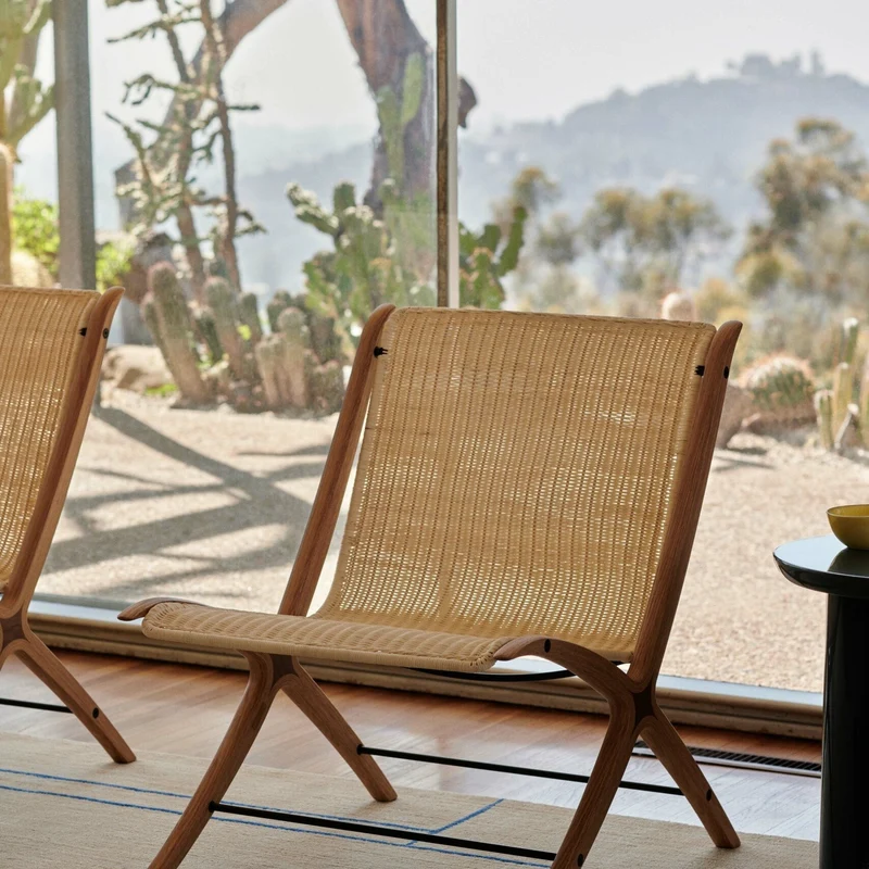 &Tradition X Lounge Chair HM10