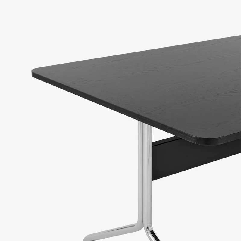 &Tradition Pavilion Dining Table AV24