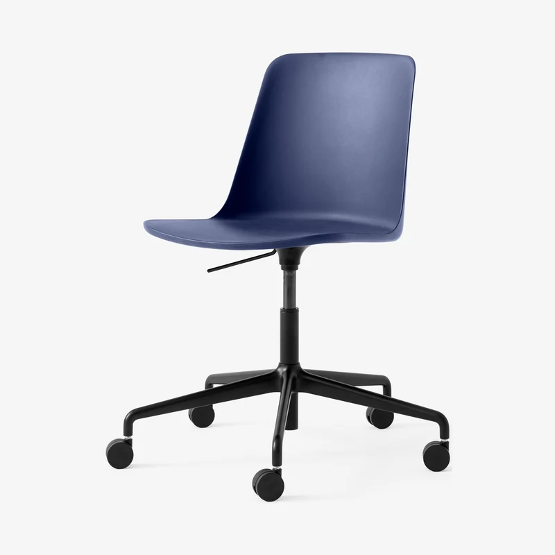 &Tradition Rely Side Chair HW28