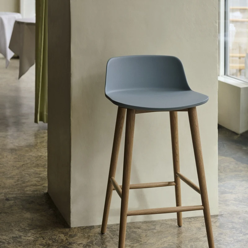 &Tradition Rely Counter Stool HW118
