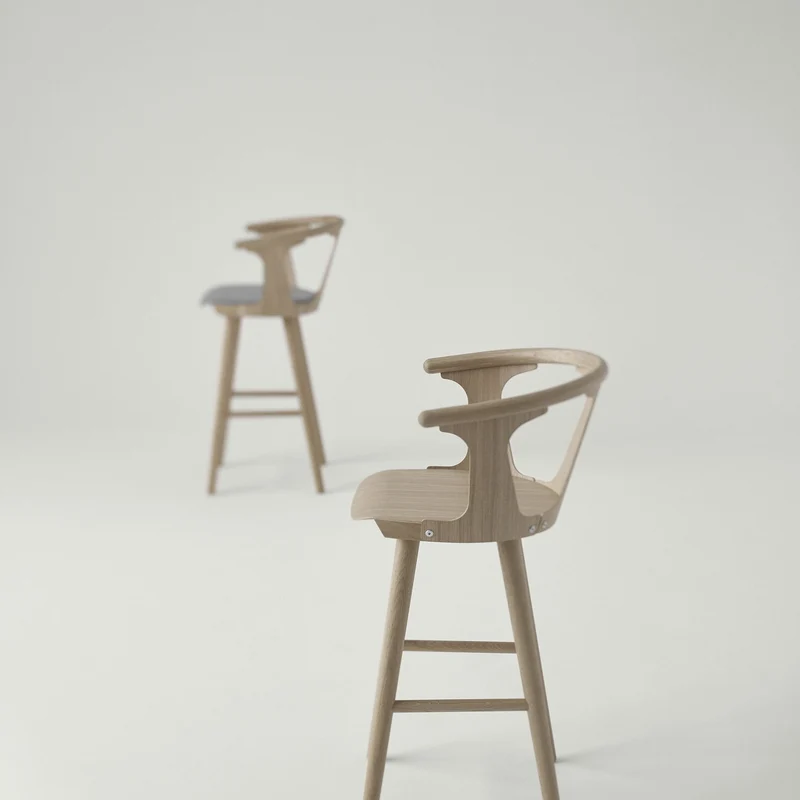 &Tradition In Between Counter Chair SK7