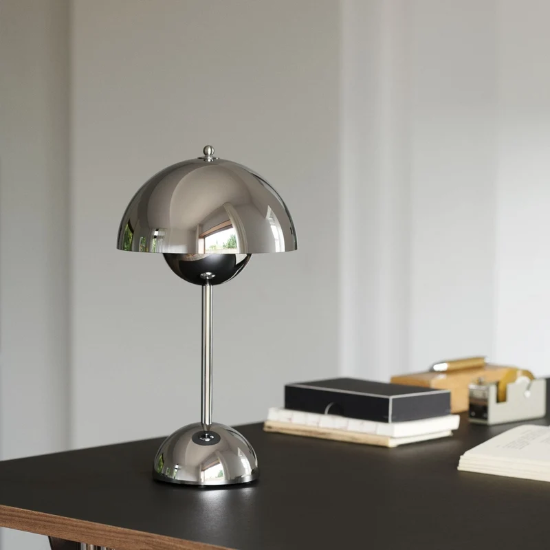 &Tradition Pavilion Desk AV16