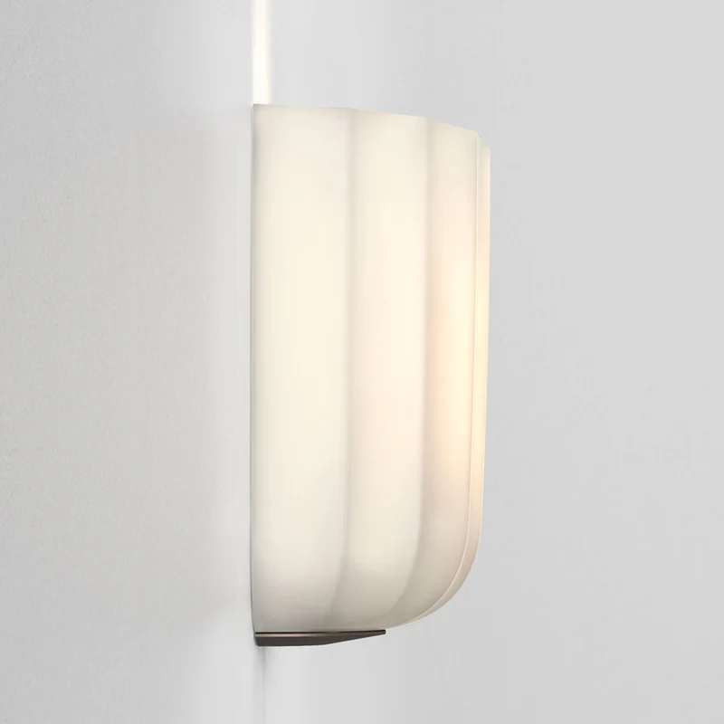 Astro Veo Wall Light