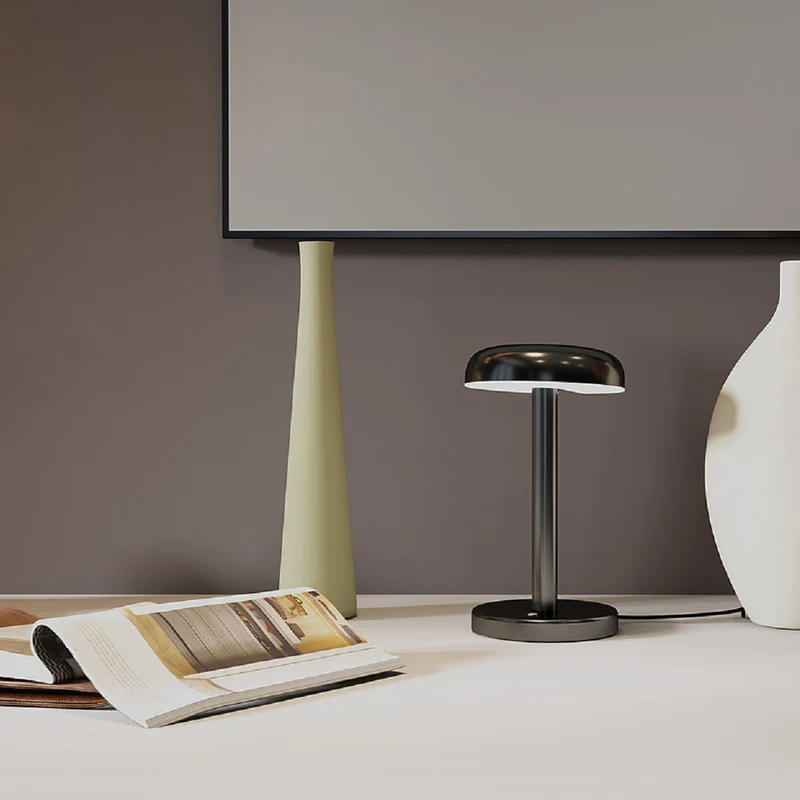 Martinelli Luce Cabriolette Table Lamp