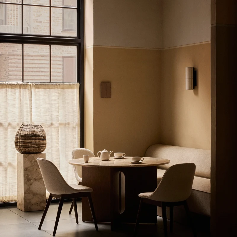 Audo Copenhagen Androgyne Round Dining Table