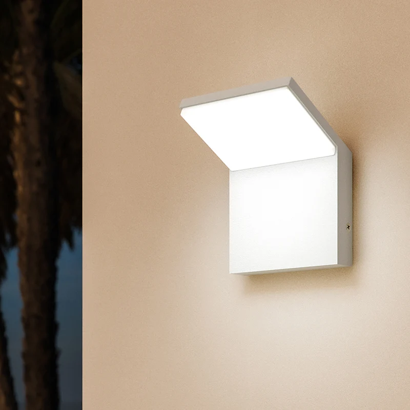 Beneito Faure Neo XL Outdoor Wall Lamp (New Version)