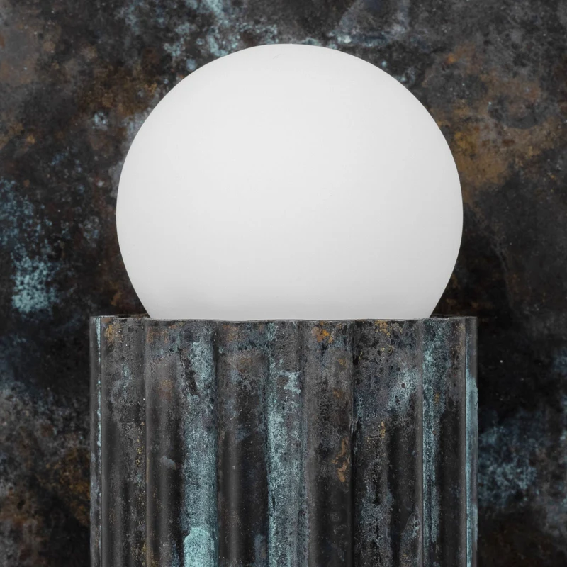 Schwung Vesta Wall Sconce