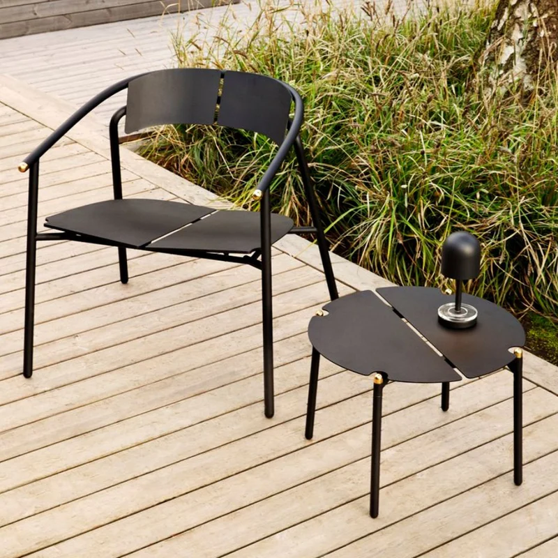 AYTM Novo Outdoor Lounge Chair